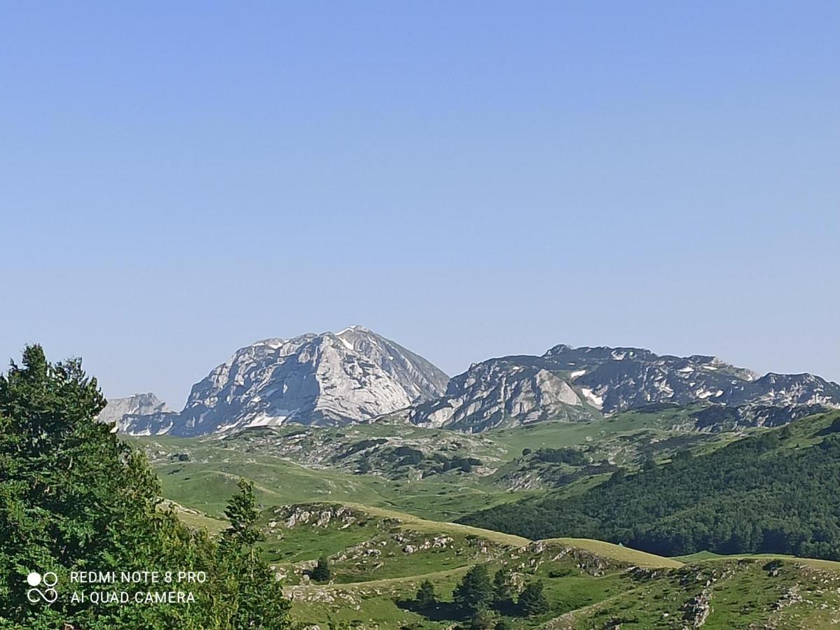 Katun Ljeljenak Hotel Плужине Екстериор снимка
