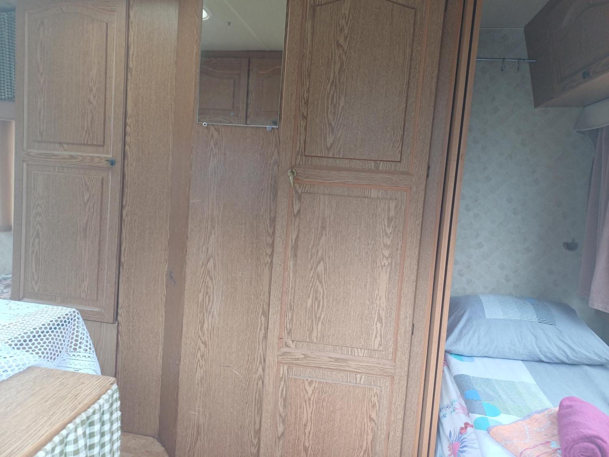 Katun Ljeljenak Hotel Плужине Екстериор снимка