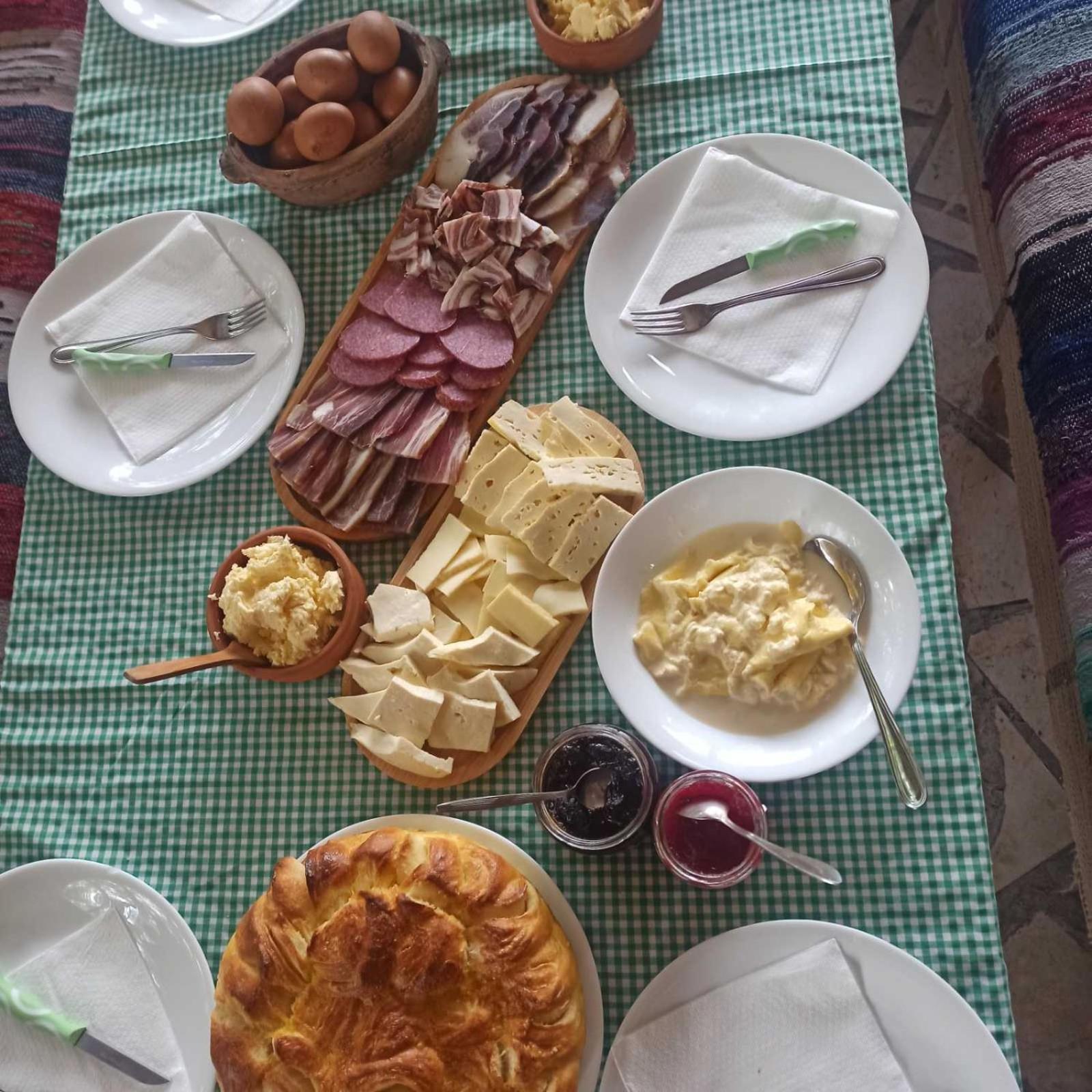 Katun Ljeljenak Hotel Плужине Екстериор снимка